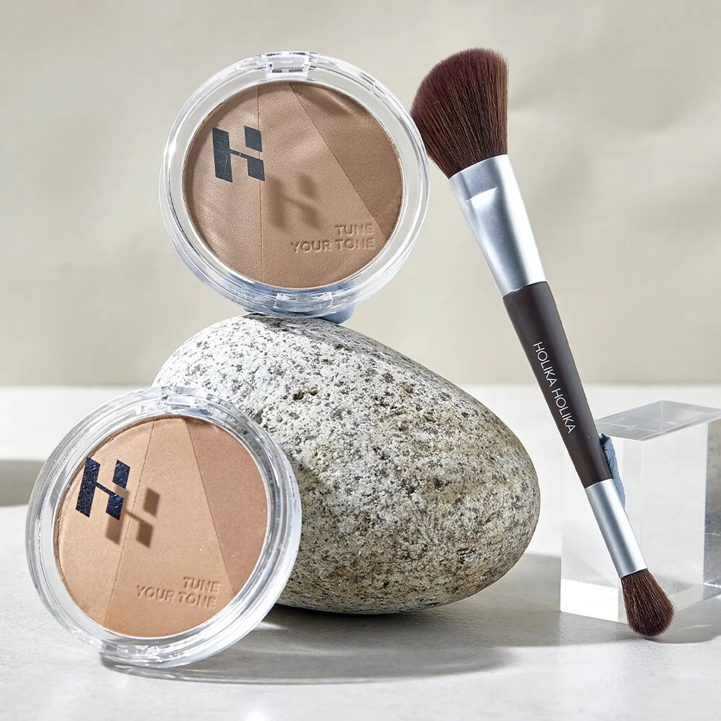Contorno Holika Holika - Tono Frio (Set con Brocha)